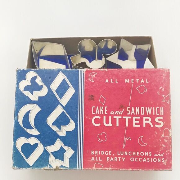 Vintage Cookie Cutters Mid Century Metal MCM  6 Piece Set Star Moon Heart Etc - Picture 1 of 12